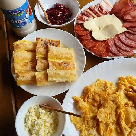 Grand Tara Rafting Station touristique *