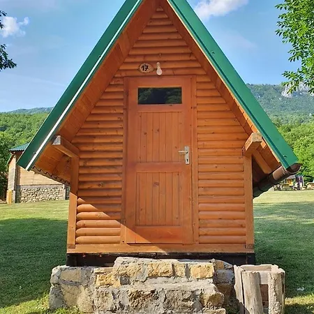 Ośrodek wypoczynkowy Grand Tara Rafting *